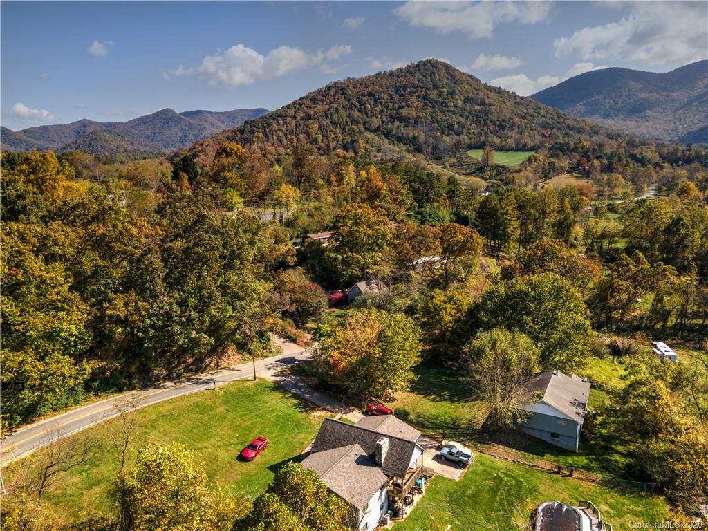 16 Ox Creek Road Weaverville NC 28787