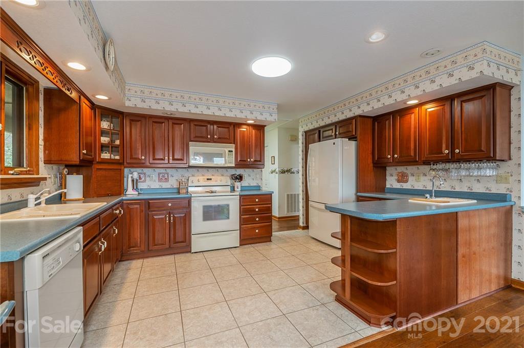 279 Deerfield Drive Lake Lure NC 28746
