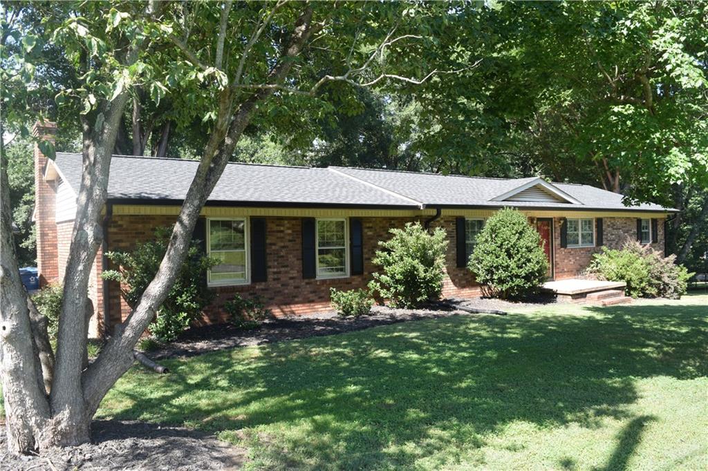 3586 Spring Valley Drive Newton NC 28658