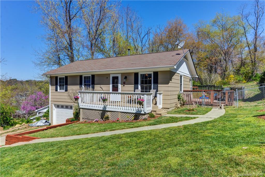 19 Lynwood Circle Asheville NC 28806