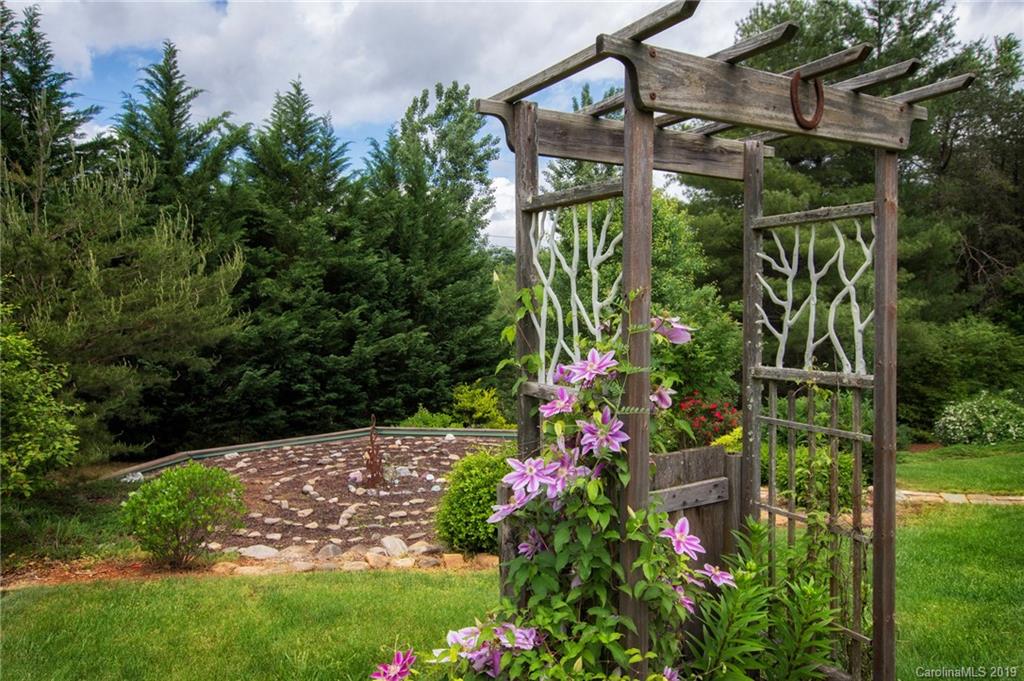 155 Forge Creek Lane Weaverville NC 28787