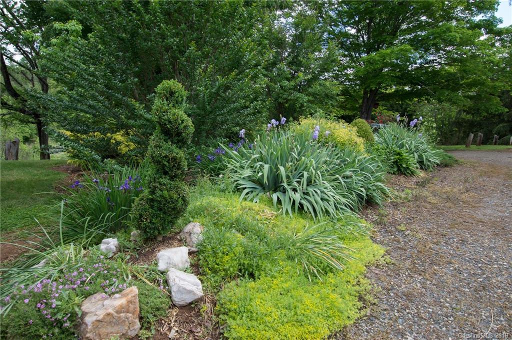 155 Forge Creek Lane Weaverville NC 28787