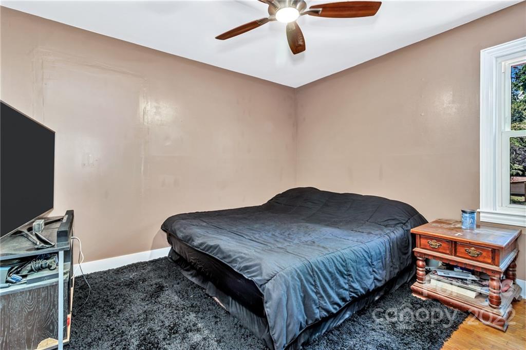 204 Mountain View Road Asheville NC 28805