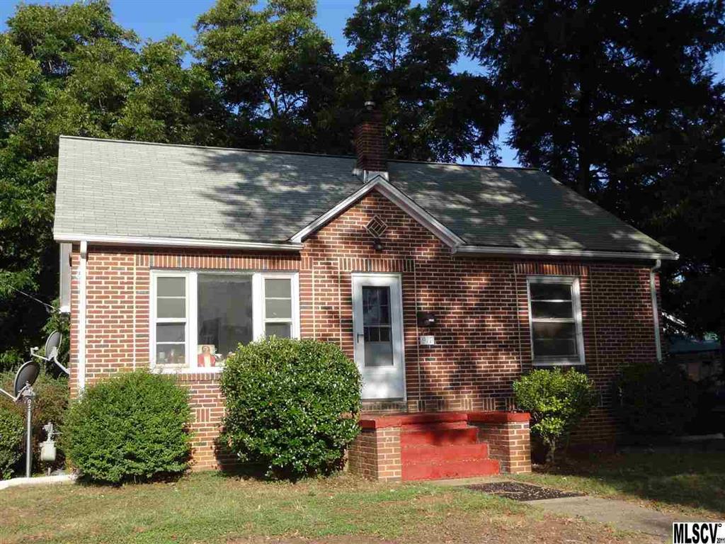 917 12th Street NE Hickory NC 28601