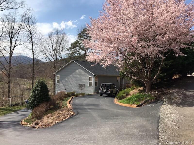 197 Deer Valley Drive Old Fort NC 28762