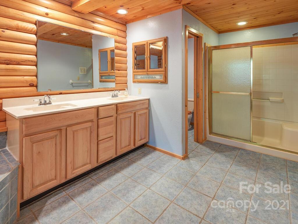40 Chambers Drive Weaverville NC 28787