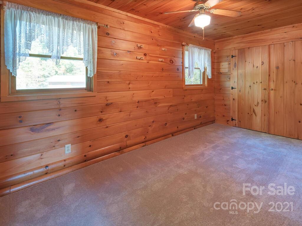 40 Chambers Drive Weaverville NC 28787