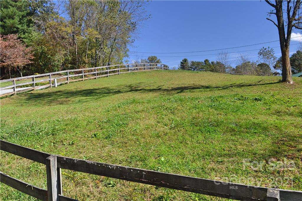 40 Chambers Drive Weaverville NC 28787