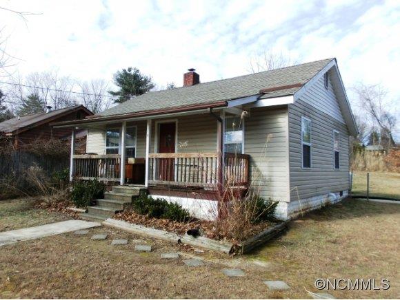 16 Marigold Street Asheville NC 28803