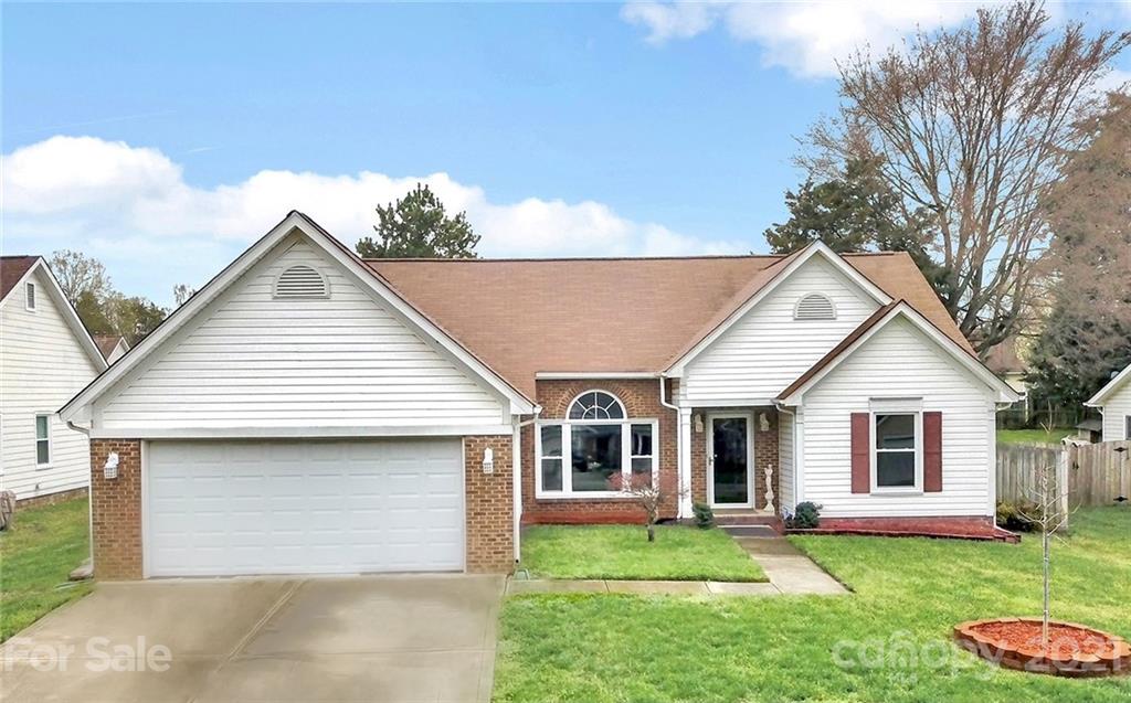 9013 English Saddle Lane Charlotte NC 28273
