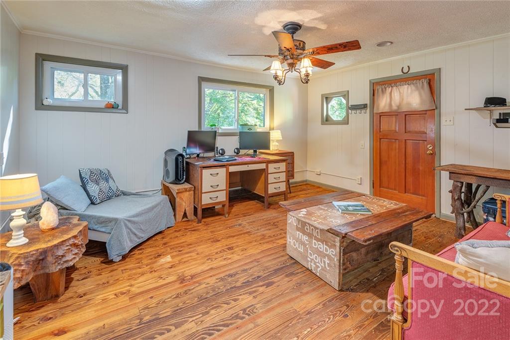 272 Parker Road Asheville NC 28805