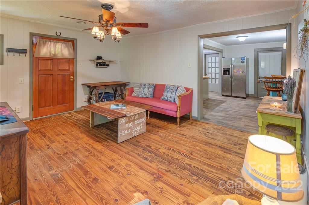 272 Parker Road Asheville NC 28805