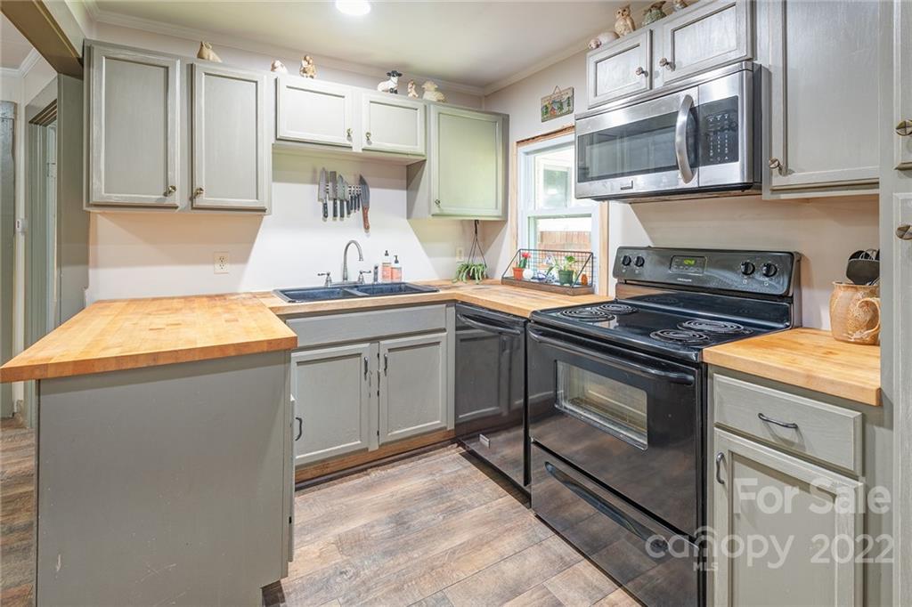272 Parker Road Asheville NC 28805