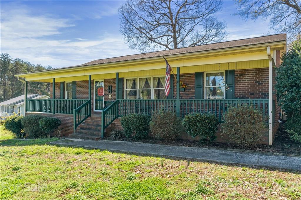2335 Elbow Road Newton NC 28658