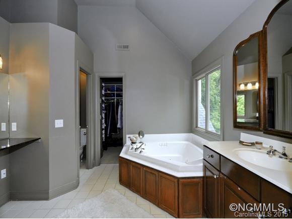 128 Hawk Ridge Asheville NC 28804