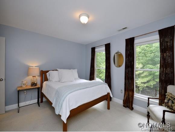 128 Hawk Ridge Asheville NC 28804