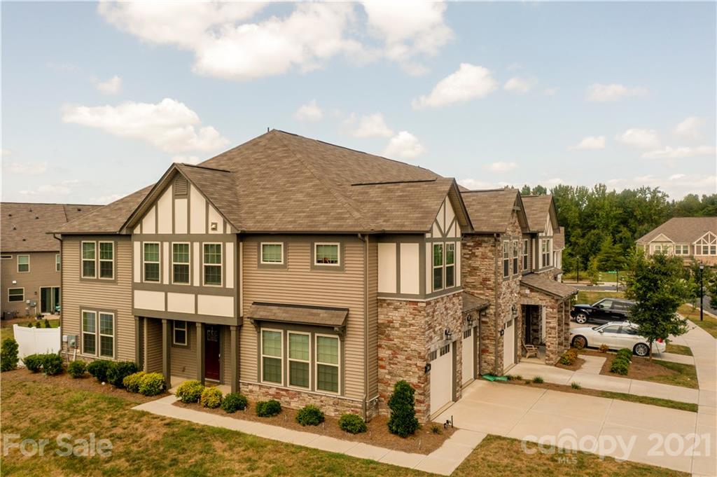 5725 Lachlan Hill Lane Charlotte NC 28278