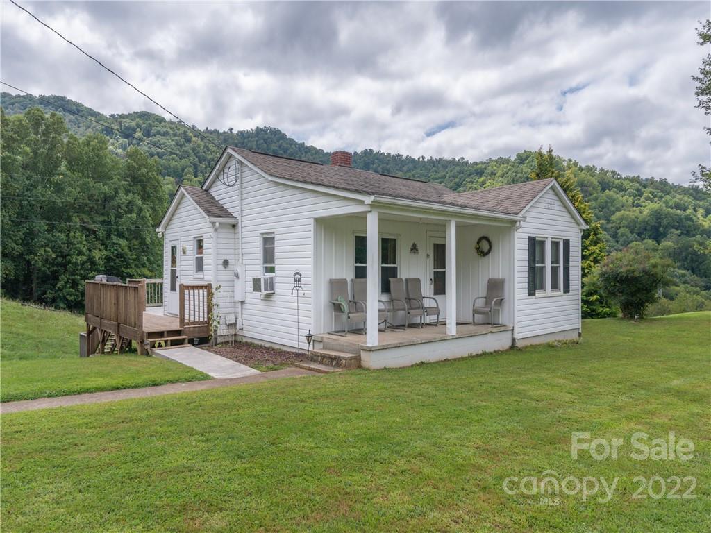 3188 Old Henson Cove Road Canton NC 28716