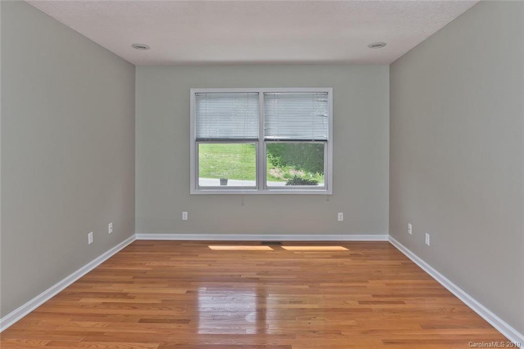 6 Orchard Place Weaverville NC 28787