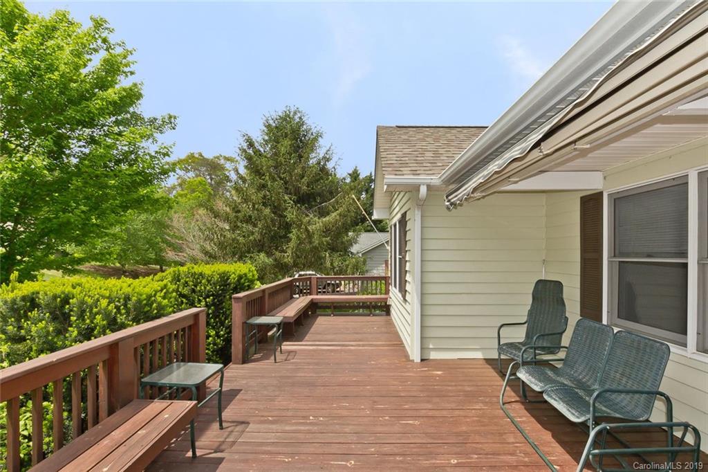 6 Orchard Place Weaverville NC 28787