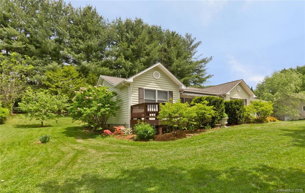 6 Orchard Place Weaverville NC 28787