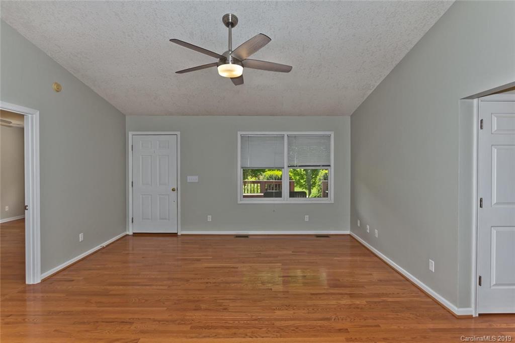 6 Orchard Place Weaverville NC 28787