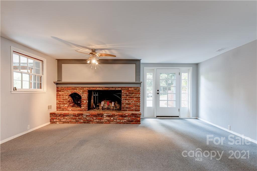 36 Clarendon Road Asheville NC 28806