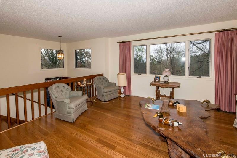 76 Sleepy Hollow Drive Asheville NC 28805