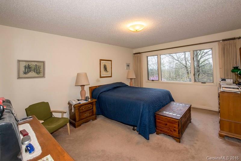 76 Sleepy Hollow Drive Asheville NC 28805