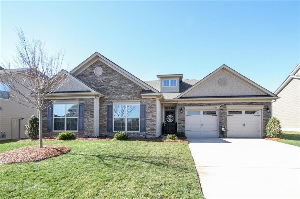 1525 Post Court Gastonia NC 28054