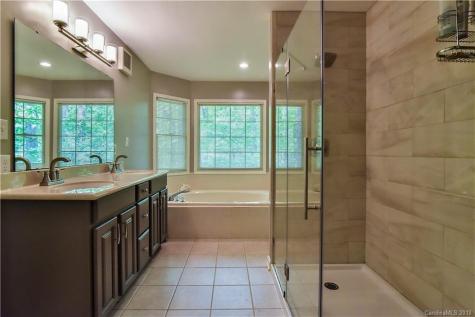 120 Coachmans Trail Asheville NC 28803