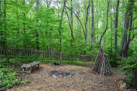 120 Coachmans Trail Asheville NC 28803