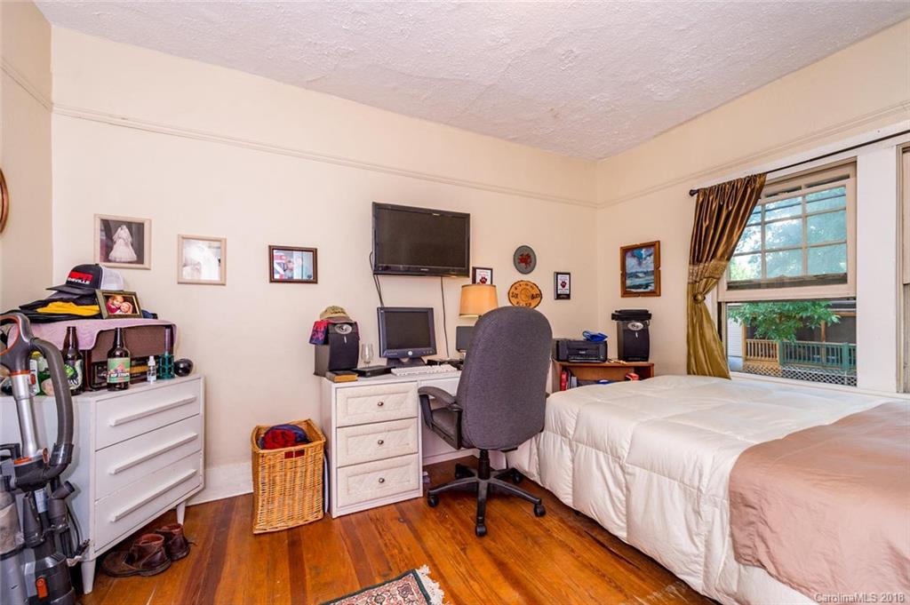 9 Latta Street Asheville NC 28801
