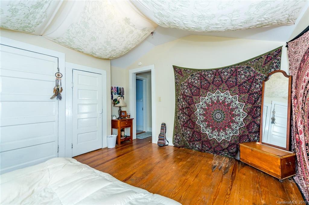 9 Latta Street Asheville NC 28801