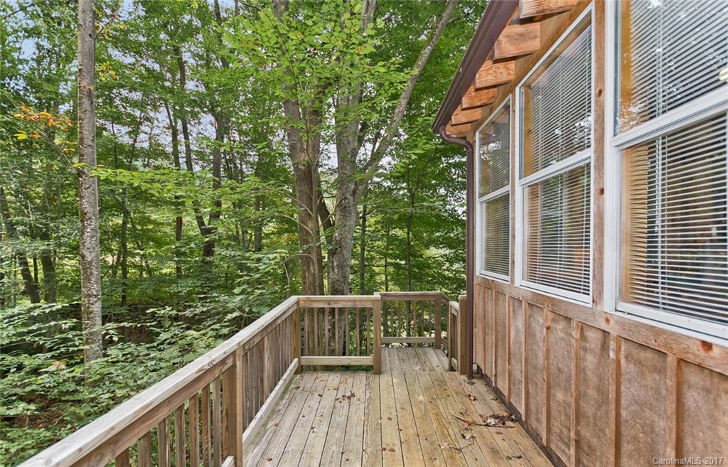 287 Crow Lane Burnsville NC 28714