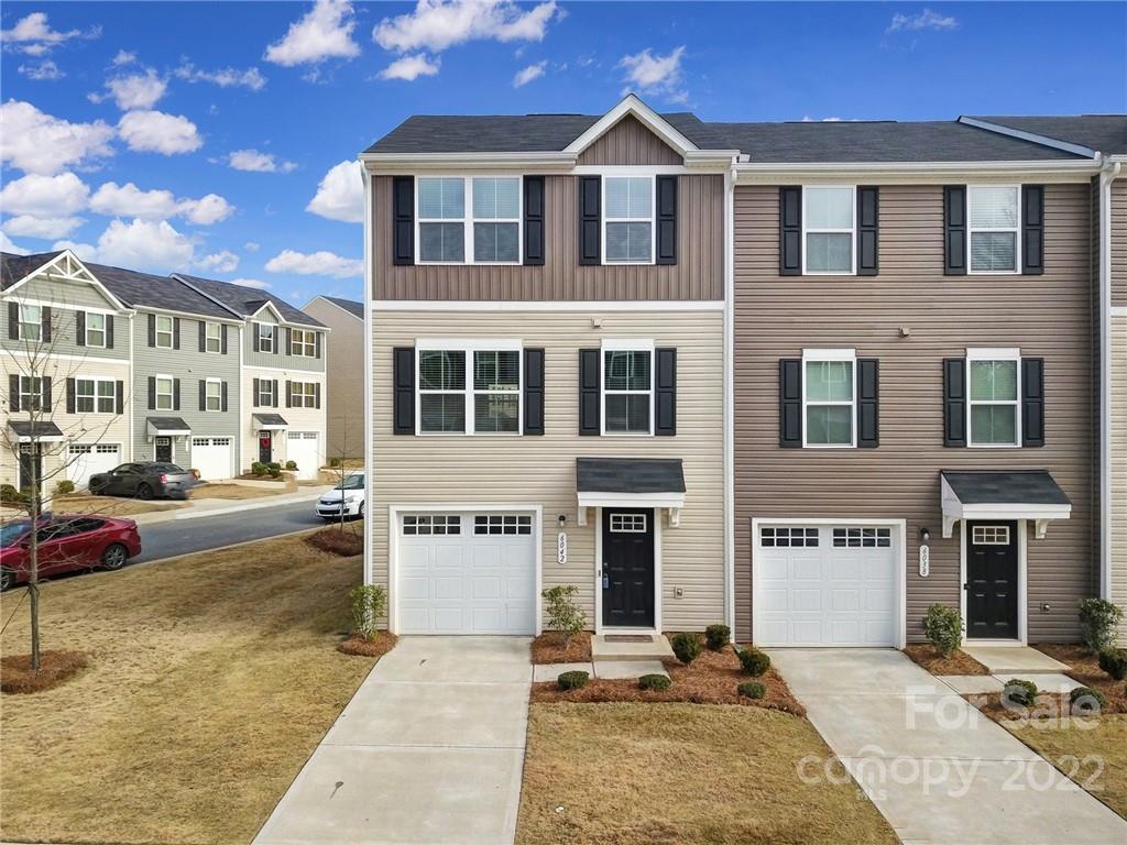 6042 Cutwater Circle Charlotte NC 28269