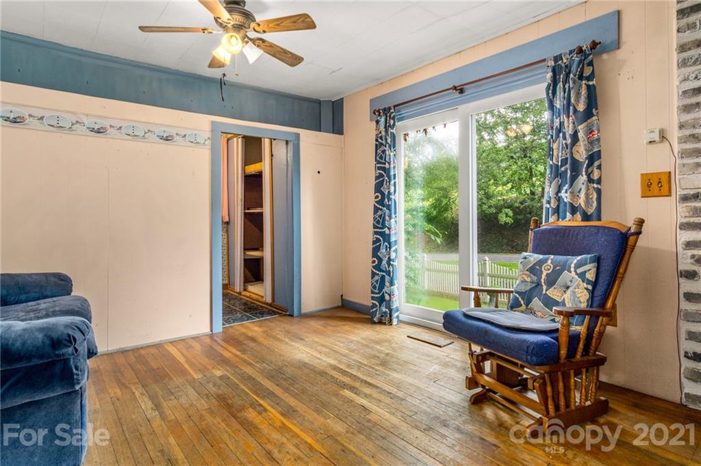 125 Moffitt Branch Road Asheville NC 28805