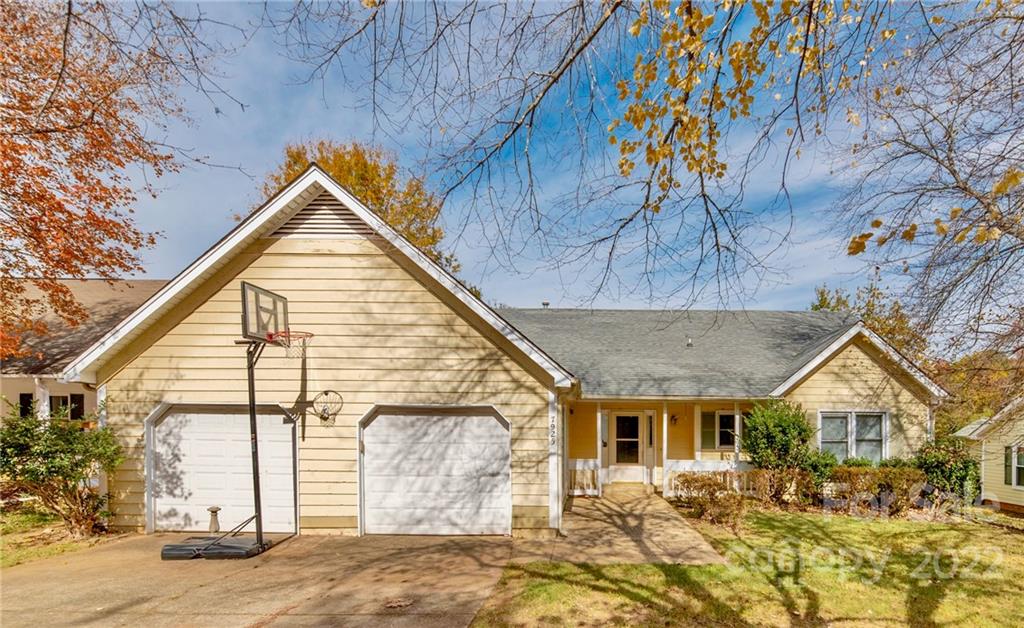 7925 Glencannon Drive Charlotte NC 28227