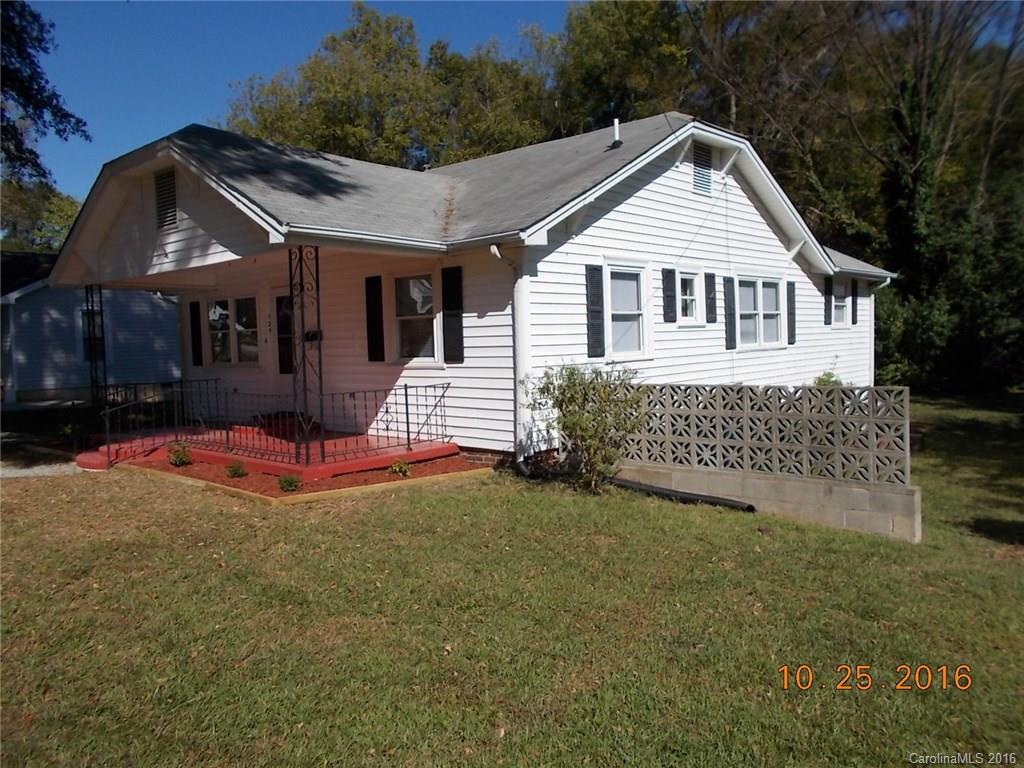125 Tuckaseege Road Mount Holly NC 28120