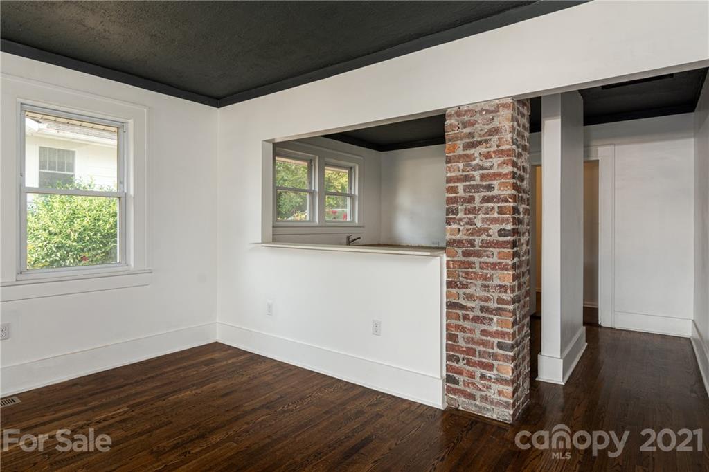19 Nevada Avenue Asheville NC 28806