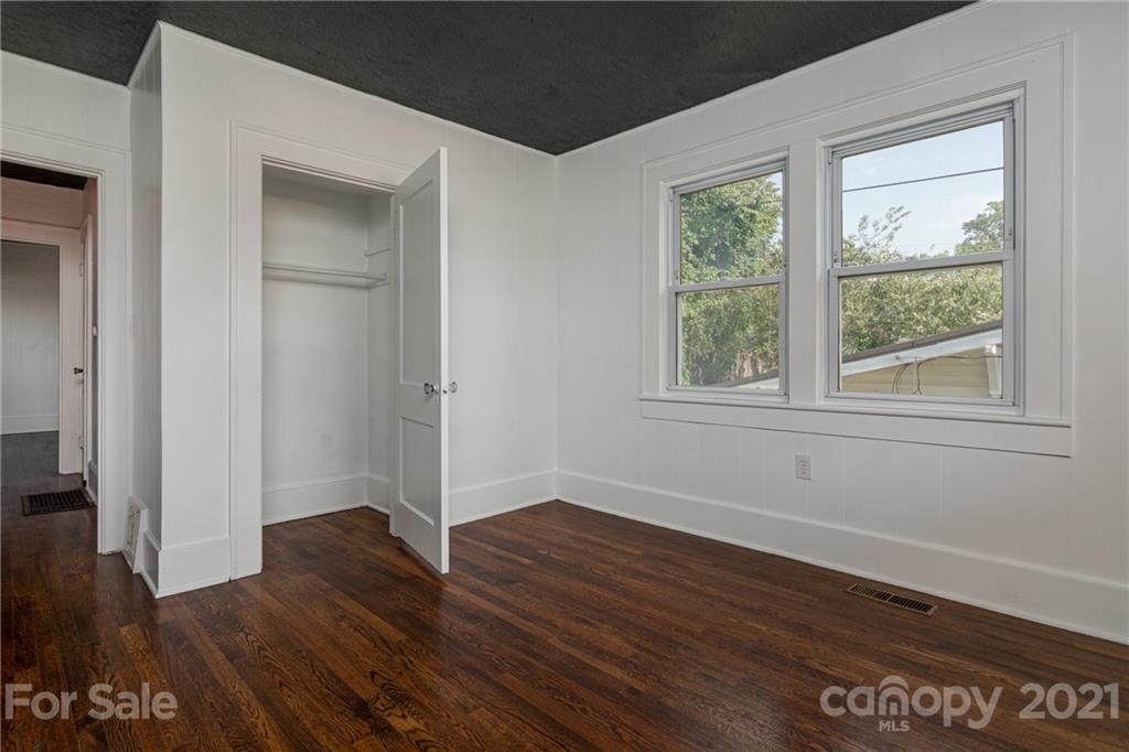 19 Nevada Avenue Asheville NC 28806