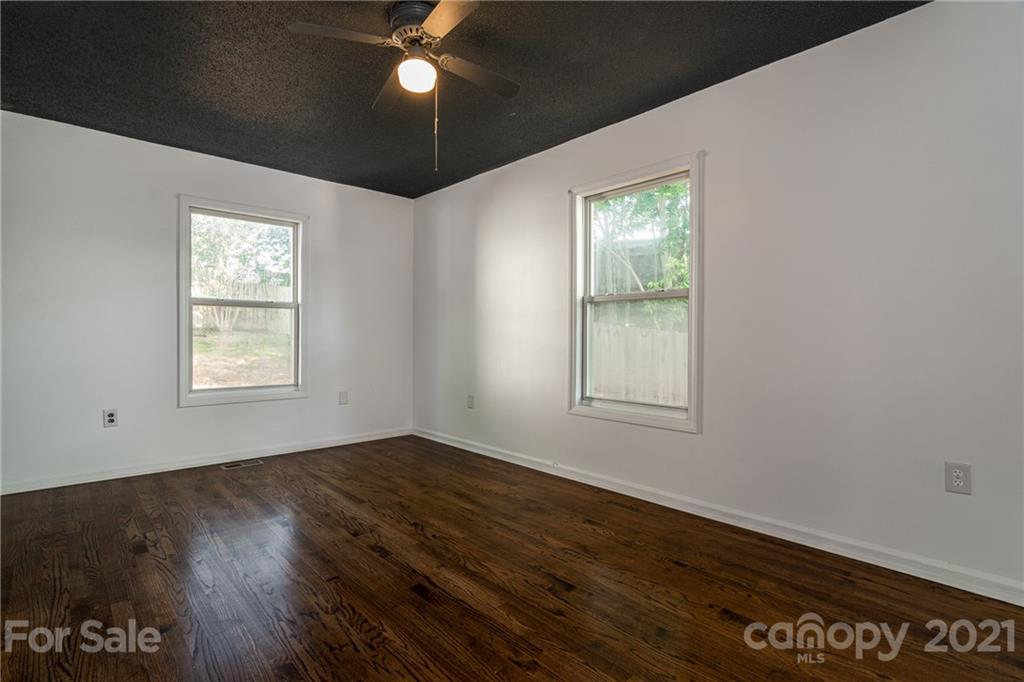 19 Nevada Avenue Asheville NC 28806