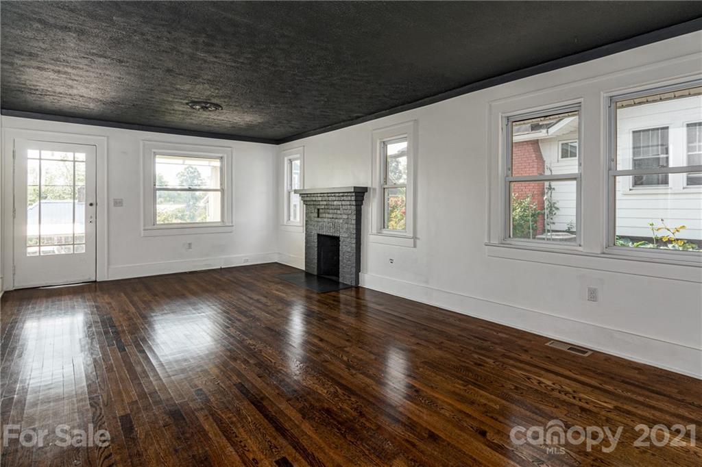 19 Nevada Avenue Asheville NC 28806