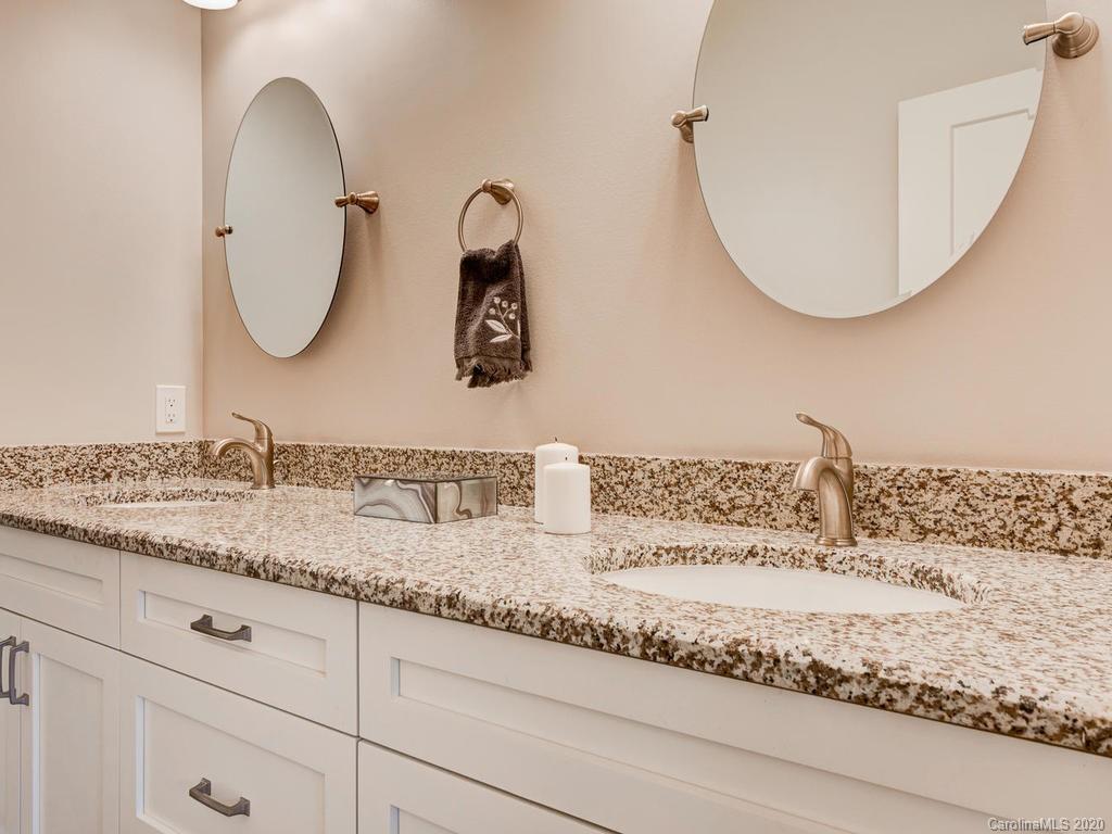 136 Old Concord Road Fletcher NC 28732