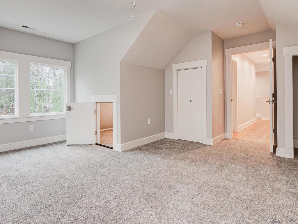 136 Old Concord Road Fletcher NC 28732