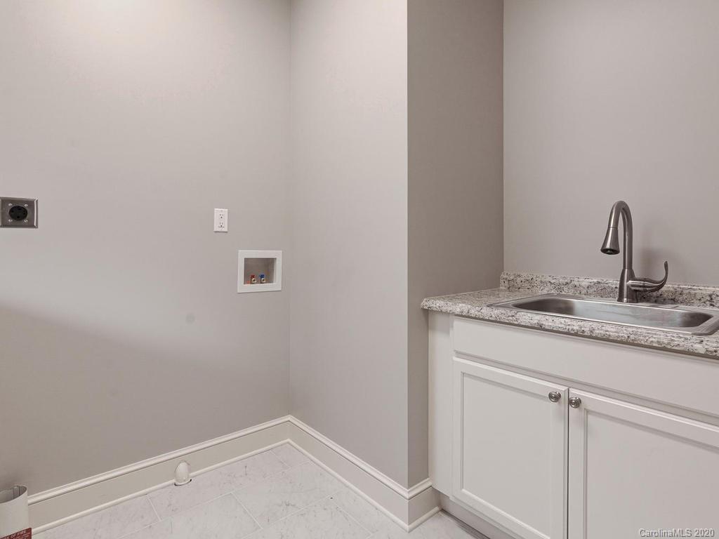 136 Old Concord Road Fletcher NC 28732