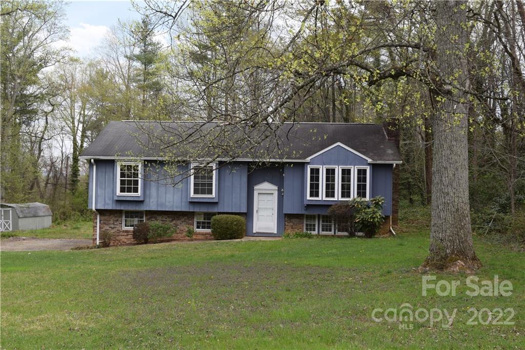 161 Foxhall Road Mills River NC 28759