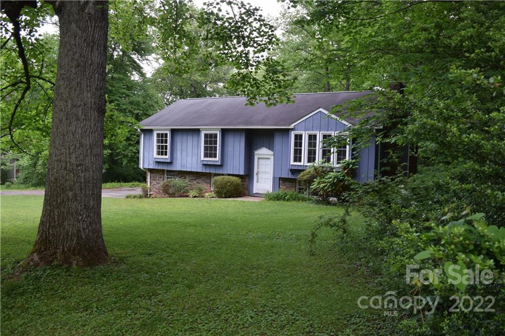 161 Foxhall Road Mills River NC 28759