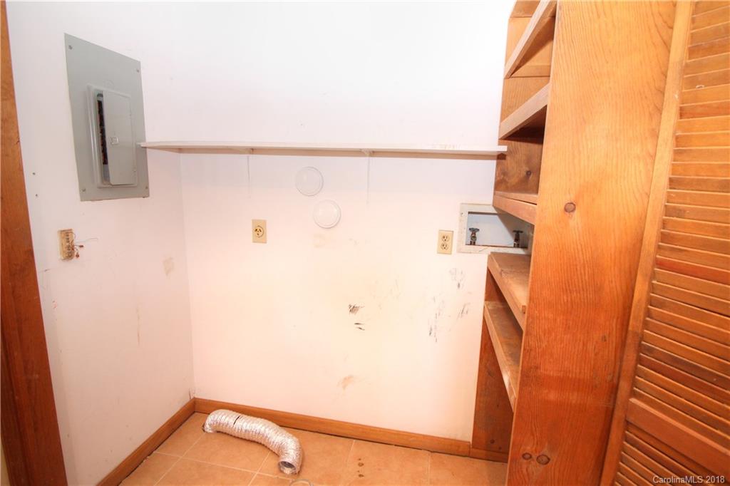 51 Spooks Branch Extension Asheville NC 28804