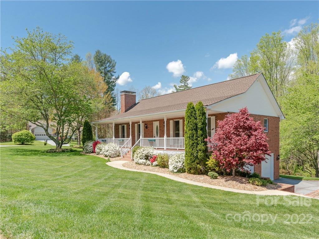 19 Clarion Drive Etowah NC 28729